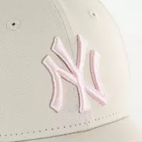 Gorra New Era 9Forty Beige Rosa Claro