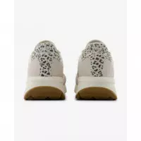 Zapatillas NEW BALANCE 370 Beige Animal Print