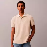 Polo de Piqué con Cuello en Contraste  CALVIN KLEIN
