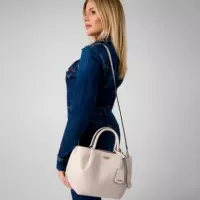 Bolso de Mano Amorette  GUESS