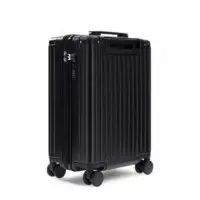 Cargo Luxe 18 In 8-WHEELER Black  GUESS