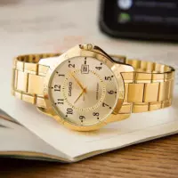CASIO MTP-V004G-9B | Reloj Analógico Dorado con Calendario